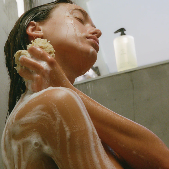 Salt & Stone Body Wash - Black Rose & Oud