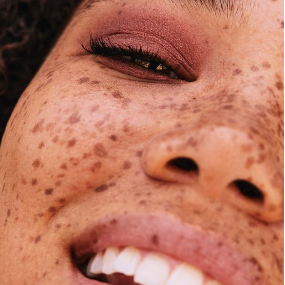 LIQUID POWDER CHROMATIC EYE TINT - Realness of Beauty